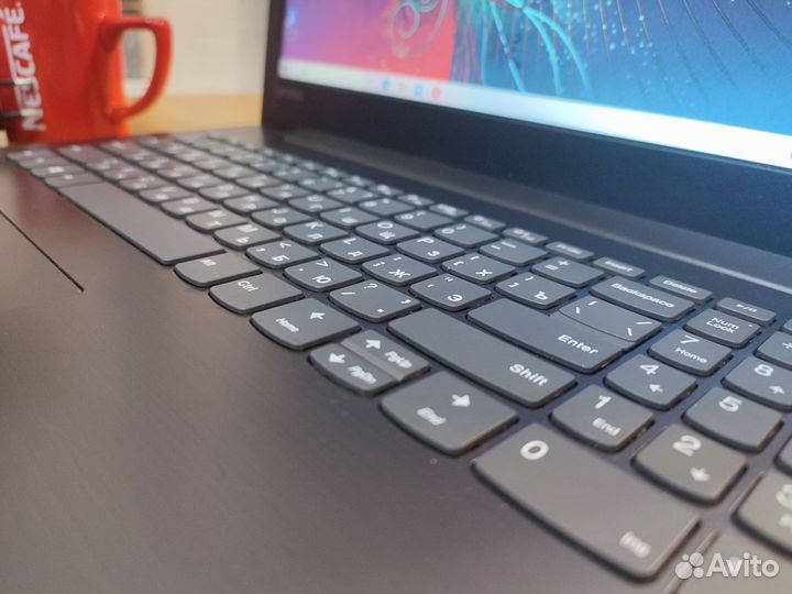 Игровой ноутбук Lenovo Ryzen 3 - аналог i5 7300U