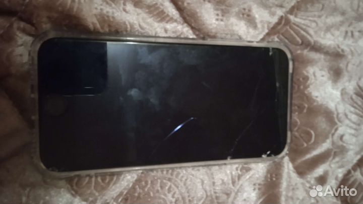 Телефон iPhone 8 64 gb