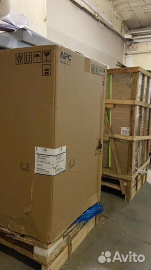 Ибп APC Symmetra LX