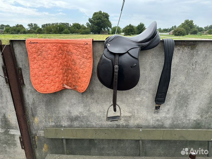 Седло скаковое гермида