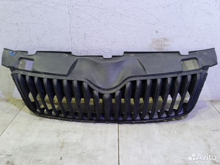 Решетка радиатора Шкода