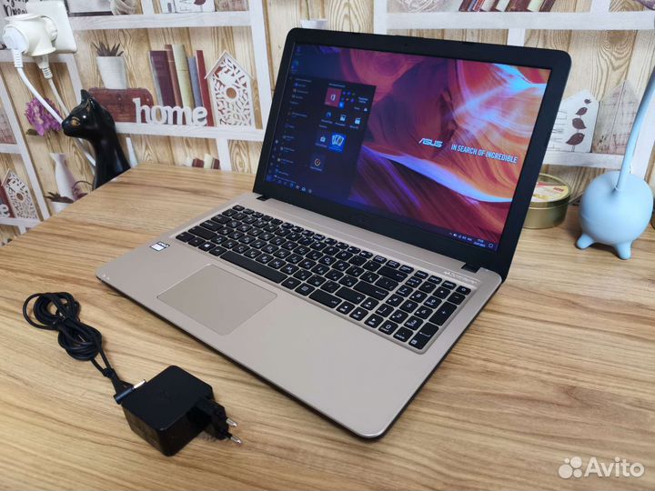 Быстрый full HD Asus на SSD