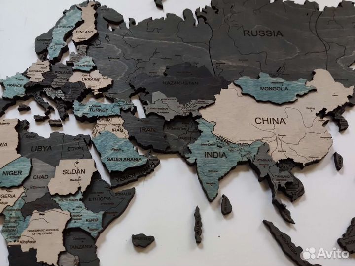 Карта мира настенная из дерева