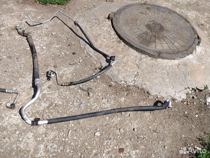 Трубки кондиционера KIA sorento 2005г. 2.5 aт