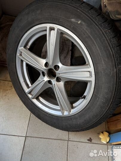 Комплект колес r18 на Volvo