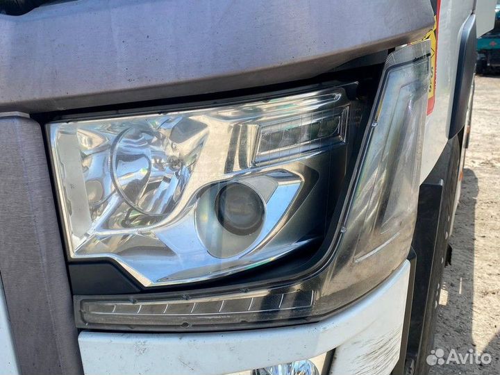 Ноускат с технологией умных фар Renault T