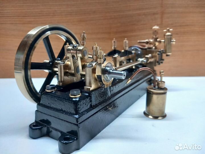 Модель настольная паровой машины (двигателя)