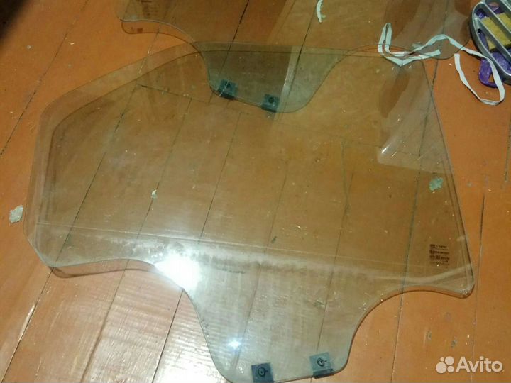 Стекла задних дверей логан