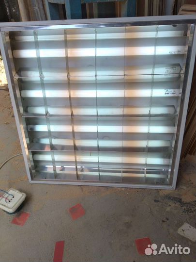 Светильник потолочный