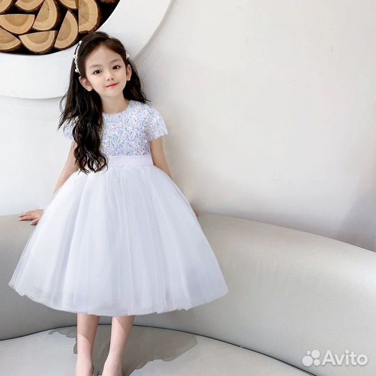 Нарядное платье на утренник платье снежинки