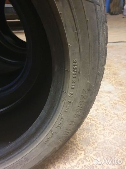 Continental ContiCrossContact AT 225/55 R18 98V