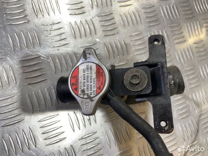 Патрубок радиатора Suzuki Grand Vitara J24B 2.4