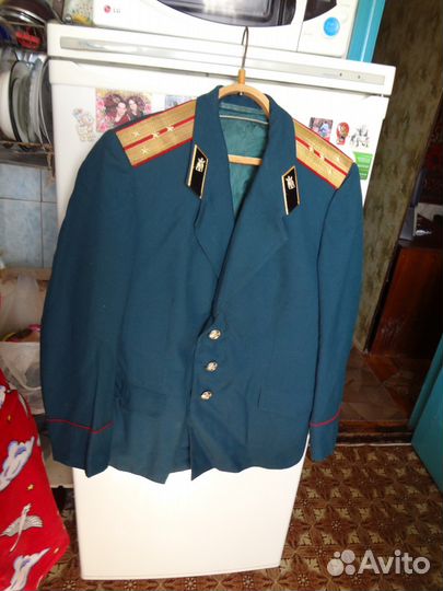 Парадное офицерское обмундирование. Китель галифе