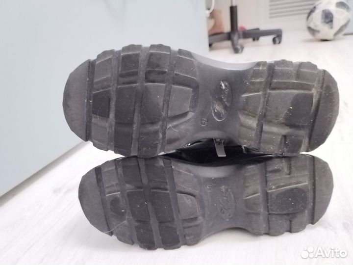 Ботинки зимние Капика 37