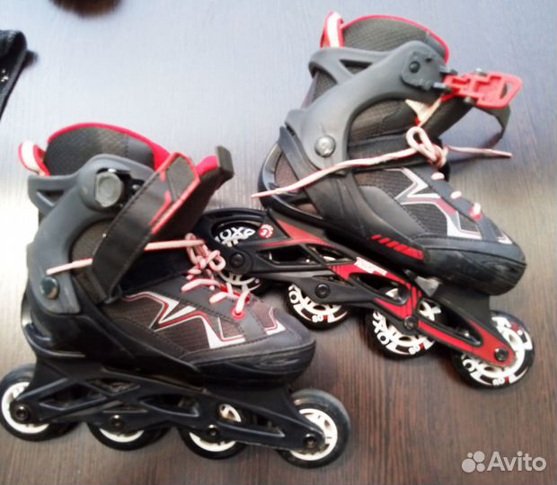 Роликовые коньки