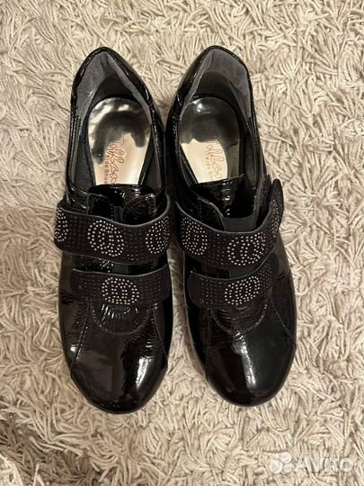 Ботинки р.36