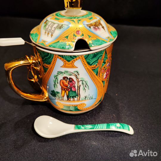 Чайный бокал с крышкой и ситечком +ложечка