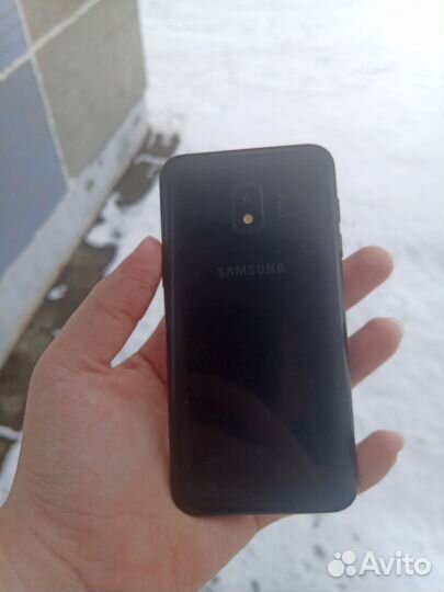 Samsung Galaxy J2 (2017), 8 ГБ