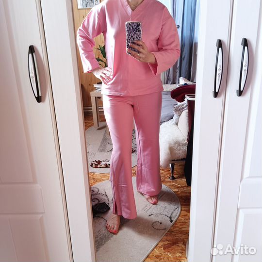 Спортивный костюм женский новый 46 48