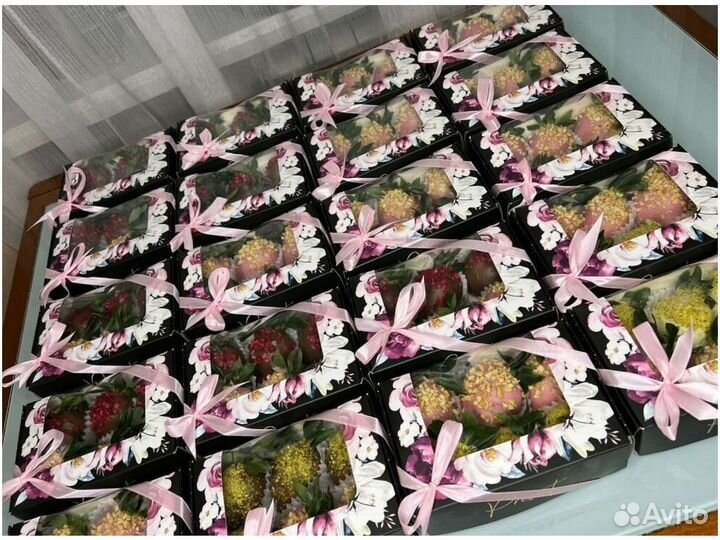 Клубника в шоколаде, букет из клубники KL-4639