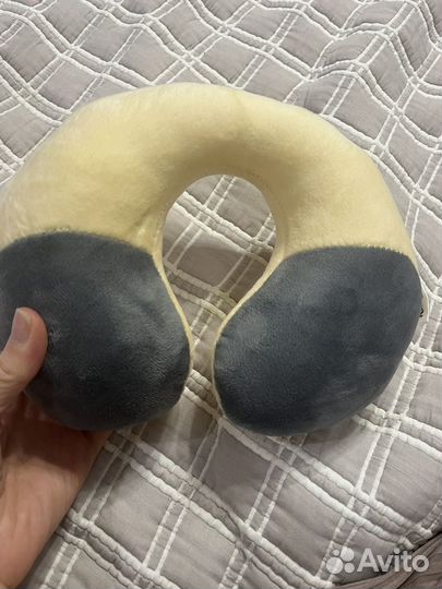 Подушка для сна в машине