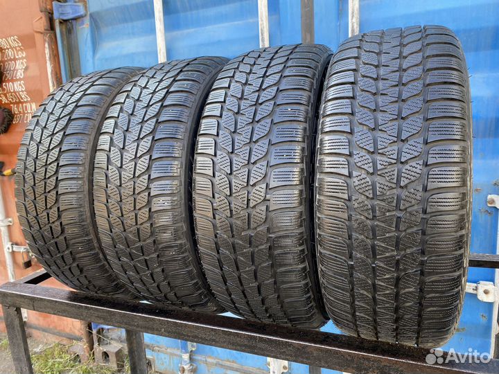 Bridgestone Blizzak LM-25 205/55 R16
