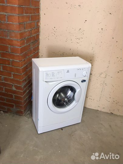 Стиральная машина Indesit 4 кг