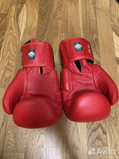 Боксерские перчатки twins 12 oz