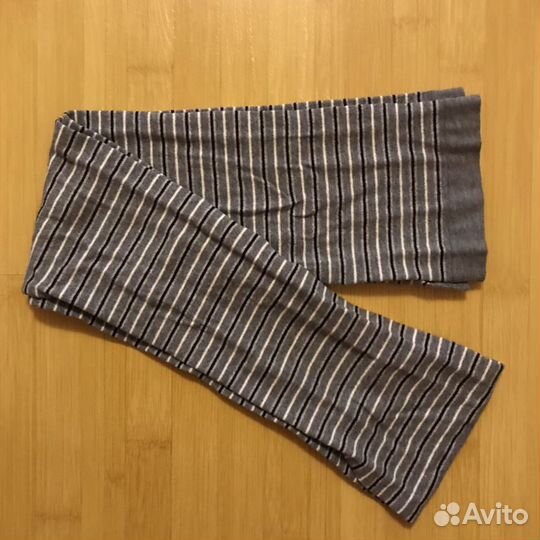 Тонкий комплект шапка-шарф