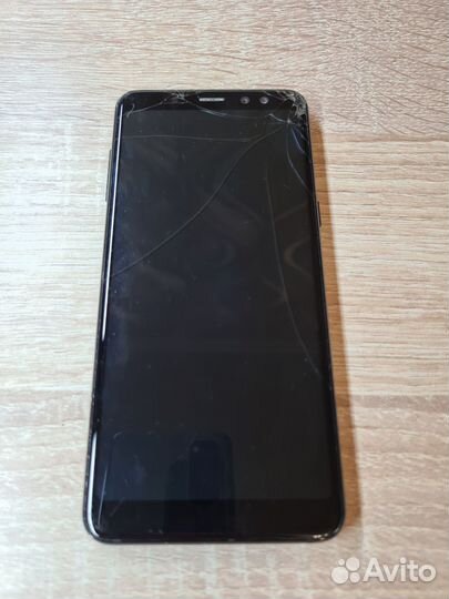 Samsung Galaxy A8 (2018), 4/32 ГБ