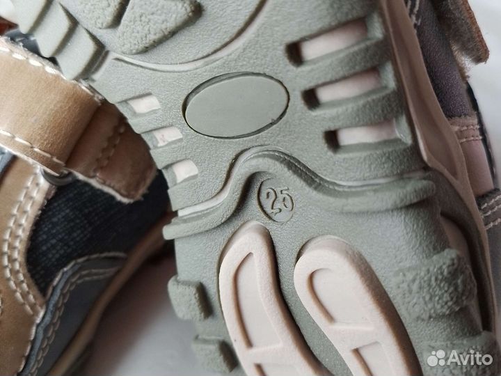 Кроссовки новые25размер