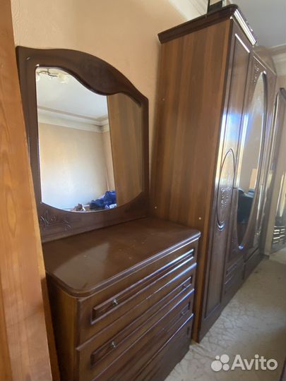 Спальный гарнитур бу