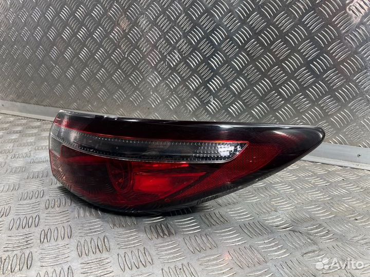 Фонарь наружный правый Mazda 6 GL PY 2021