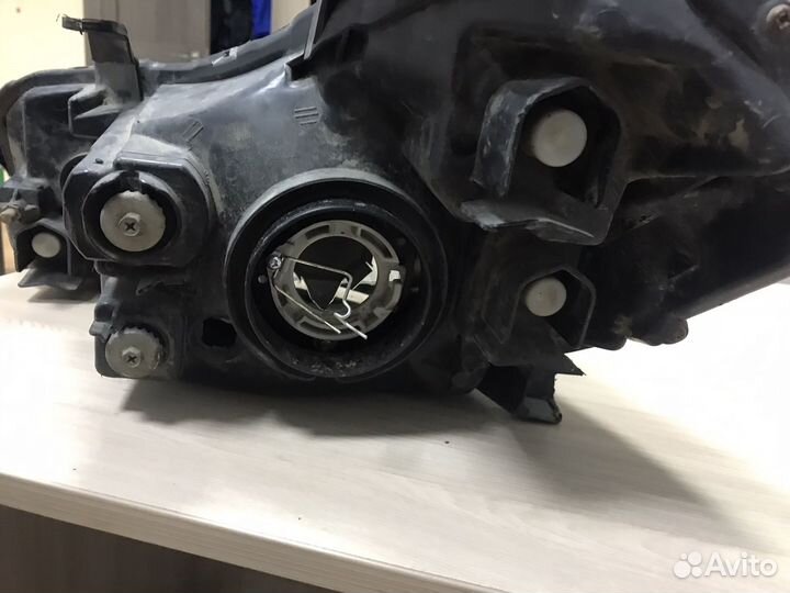 Фара правая suzuki sx4
