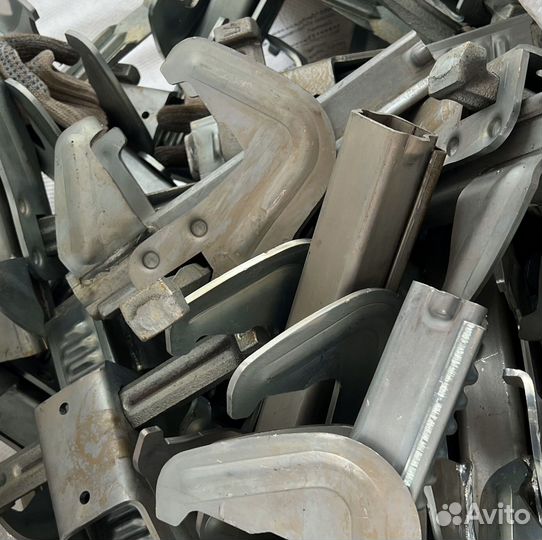 Замок клиновой винтовой для опалубки