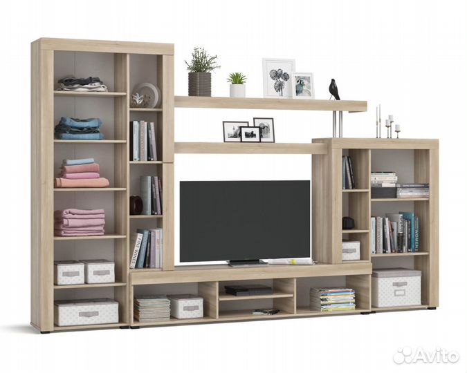 Стенка Монтана (напротив М-Видео)