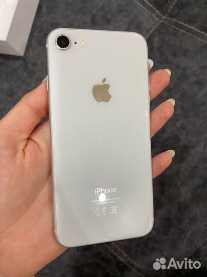 Телефон iPhone 8 64 гб