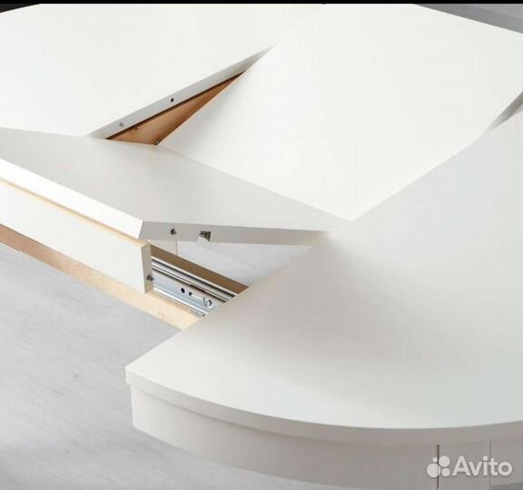 Стол IKEA бьюрста
