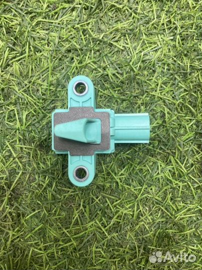 Датчик удара передний левый Audi A5 8T 3.2 2008