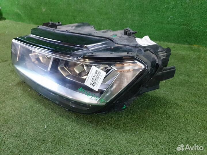 Фара левая Volkswagen Tiguan