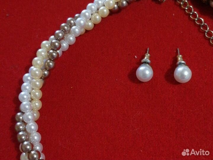Колье с серьгами