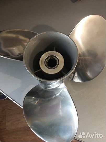 Винт гребной Solas 1531-143-17, 3*14.3*17 (R)