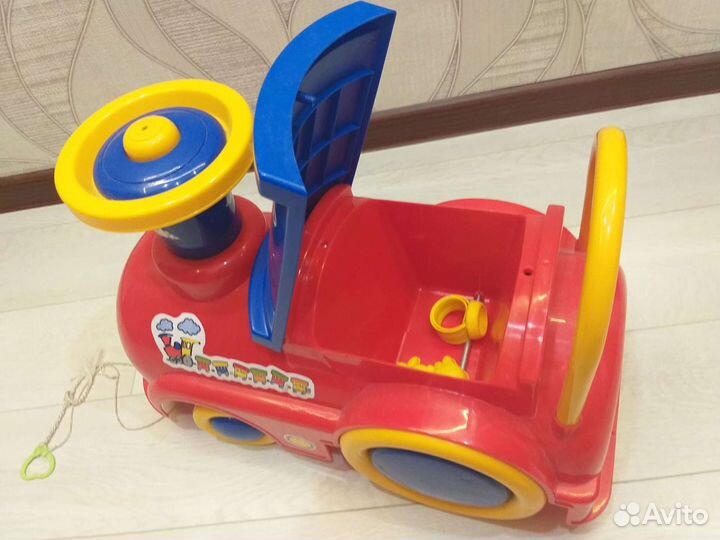 Паровоз каталка беговел