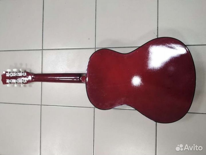 Акустическая гитара