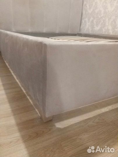 Двухъярусная кровать бу с матрасами