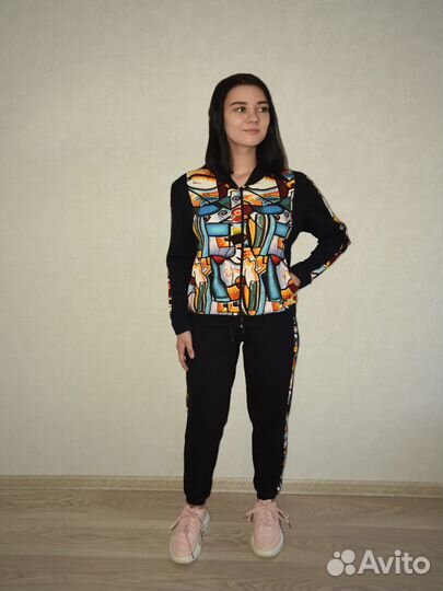 Спортивный костюм