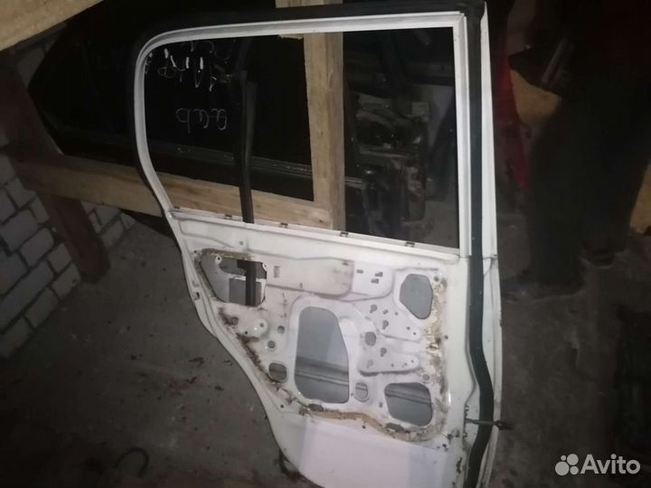 Дверь задняя левая honda logo