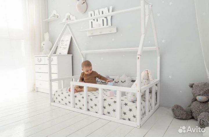 Детская кровать домик