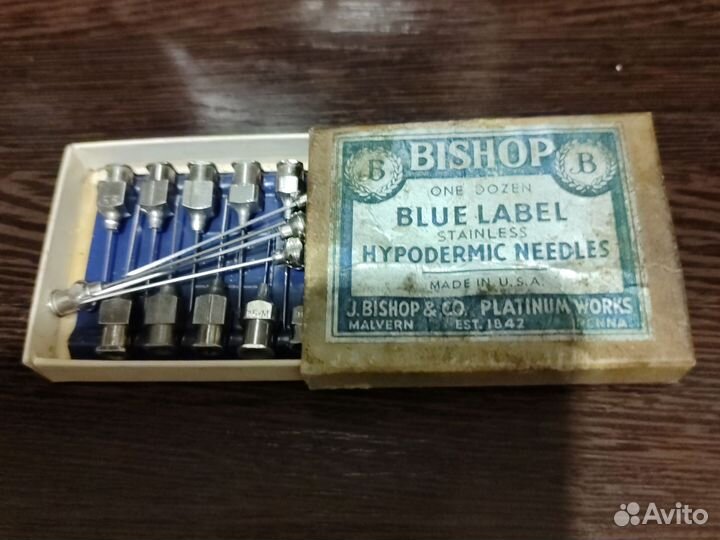 Антикварный набор иголок