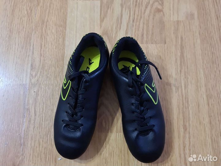 Футбольные бутсы Demix